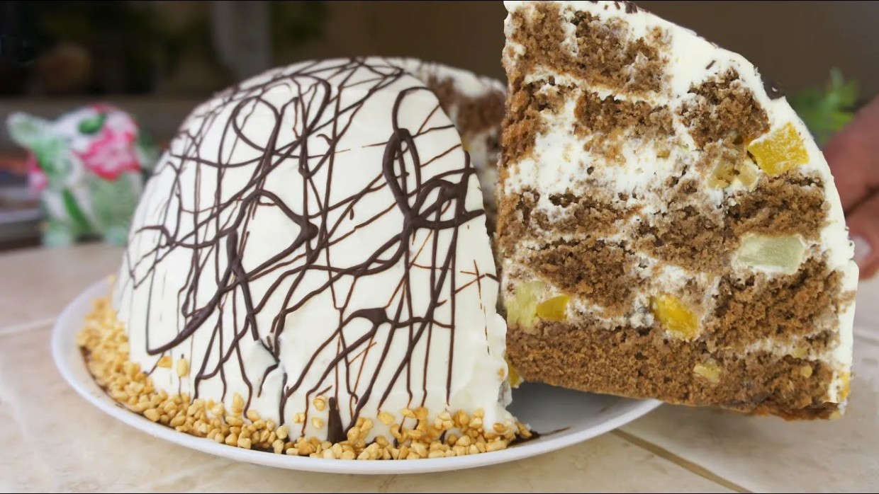 Торт из куличей: как превратить остатки пасхальной выпечки в десерт, который вкуснее знаменитого «Панчо»