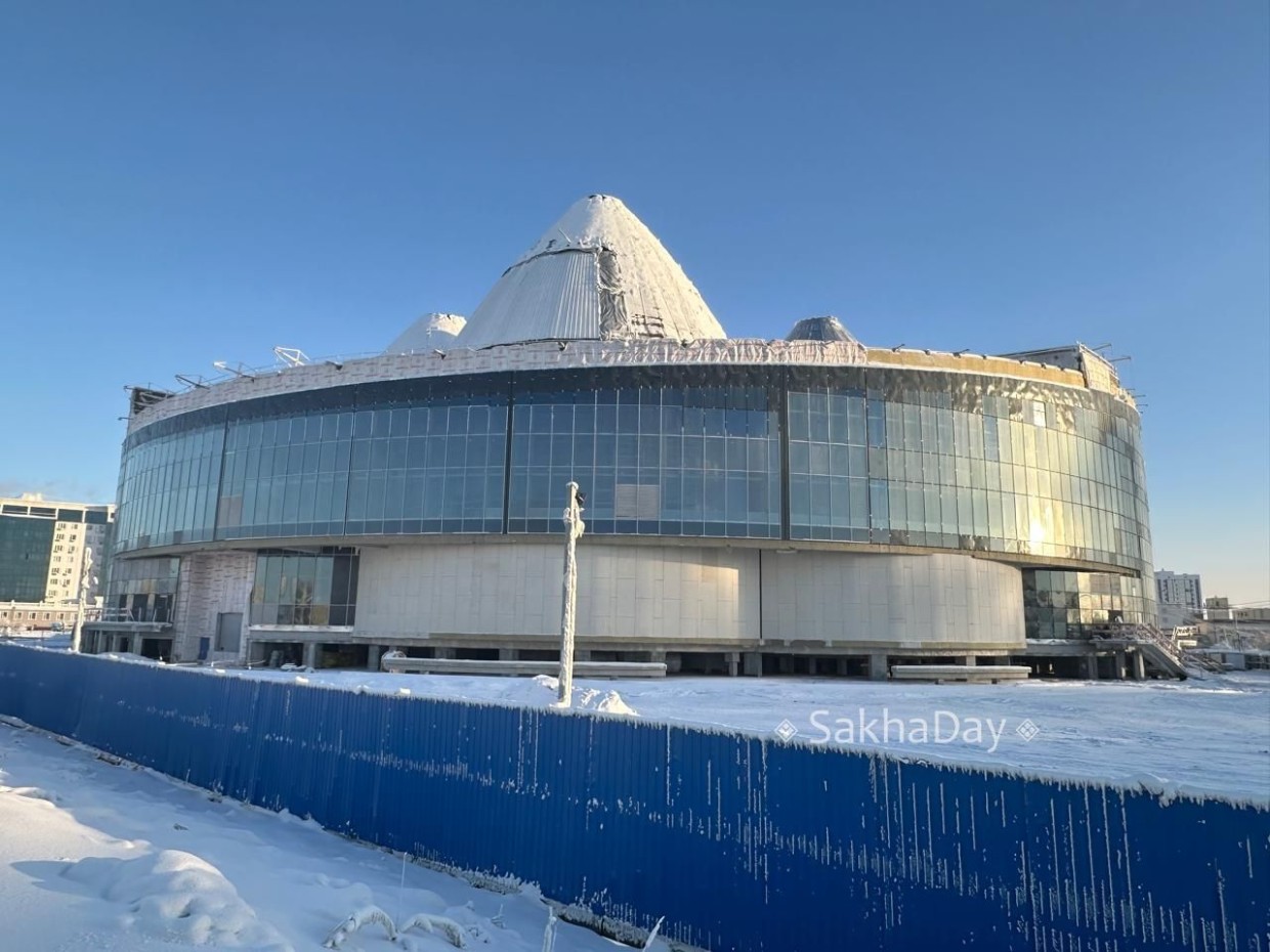 «Пойдём гулять на крышу!». В Якутске создают новое общественное пространство на крыше Арктического центра